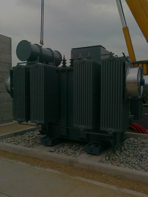 Power and distribution oil filled transformers